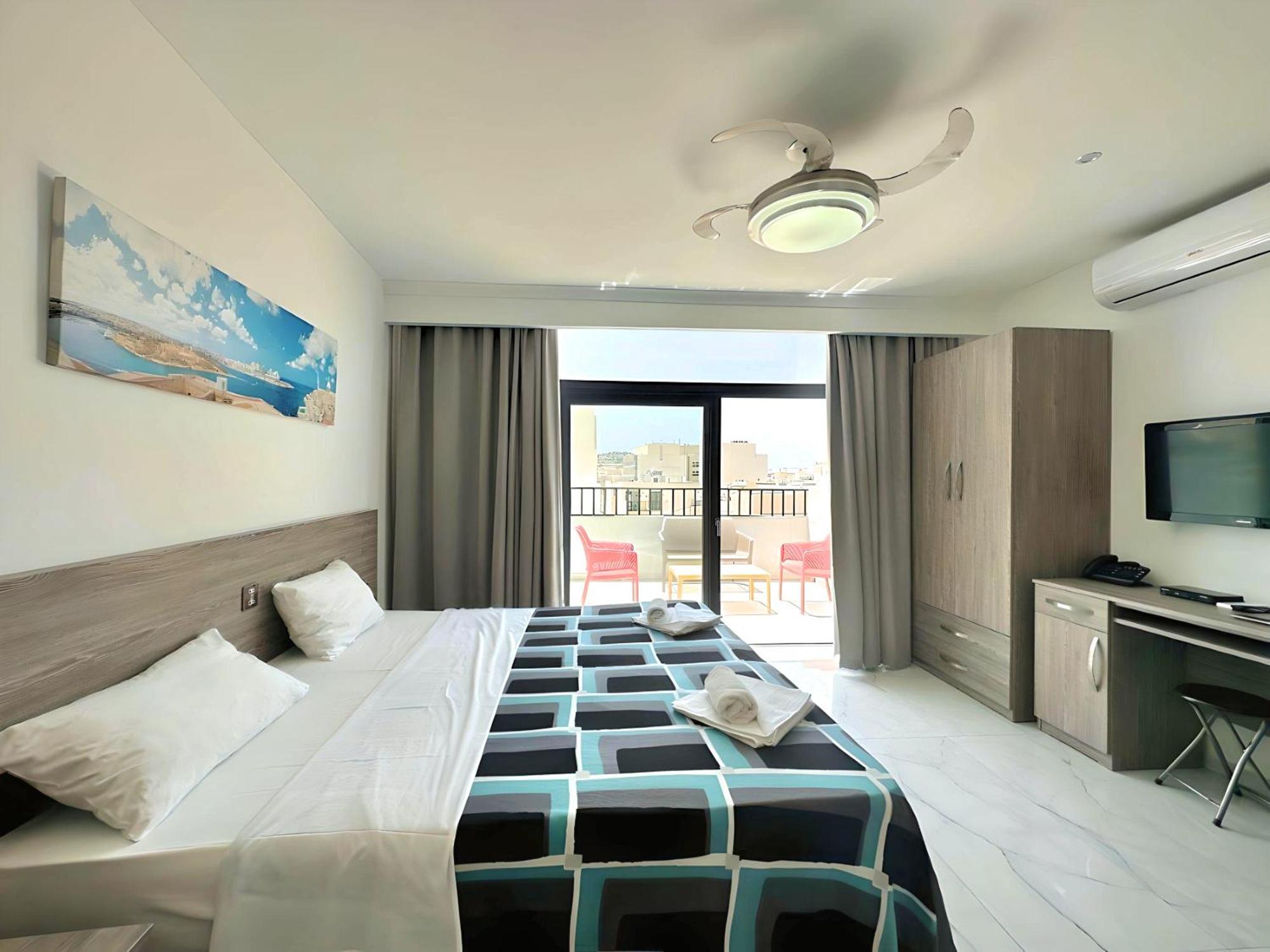 For Rest Aparthotel St. Paul's Bay Bagian luar foto