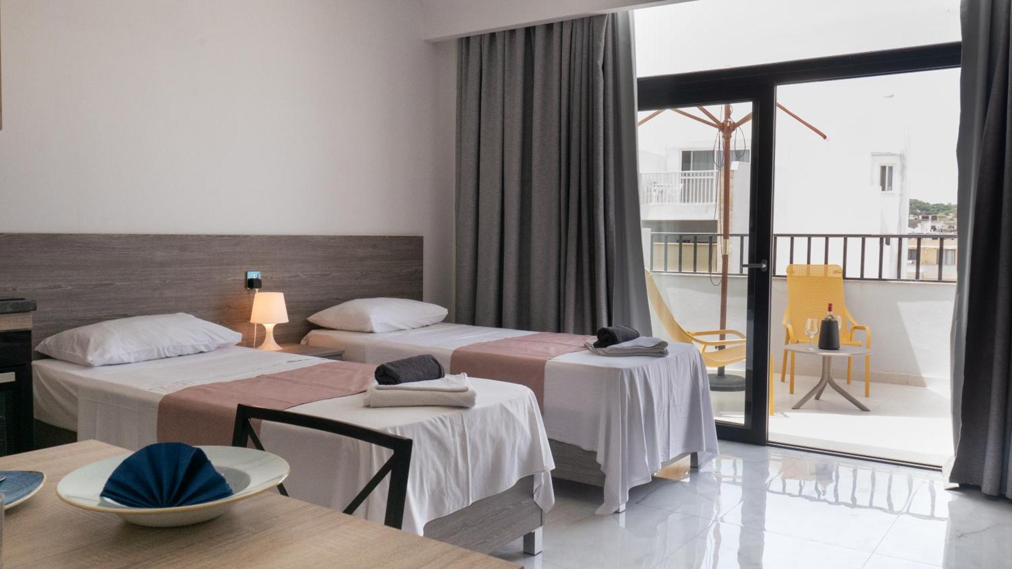 For Rest Aparthotel St. Paul's Bay Bagian luar foto